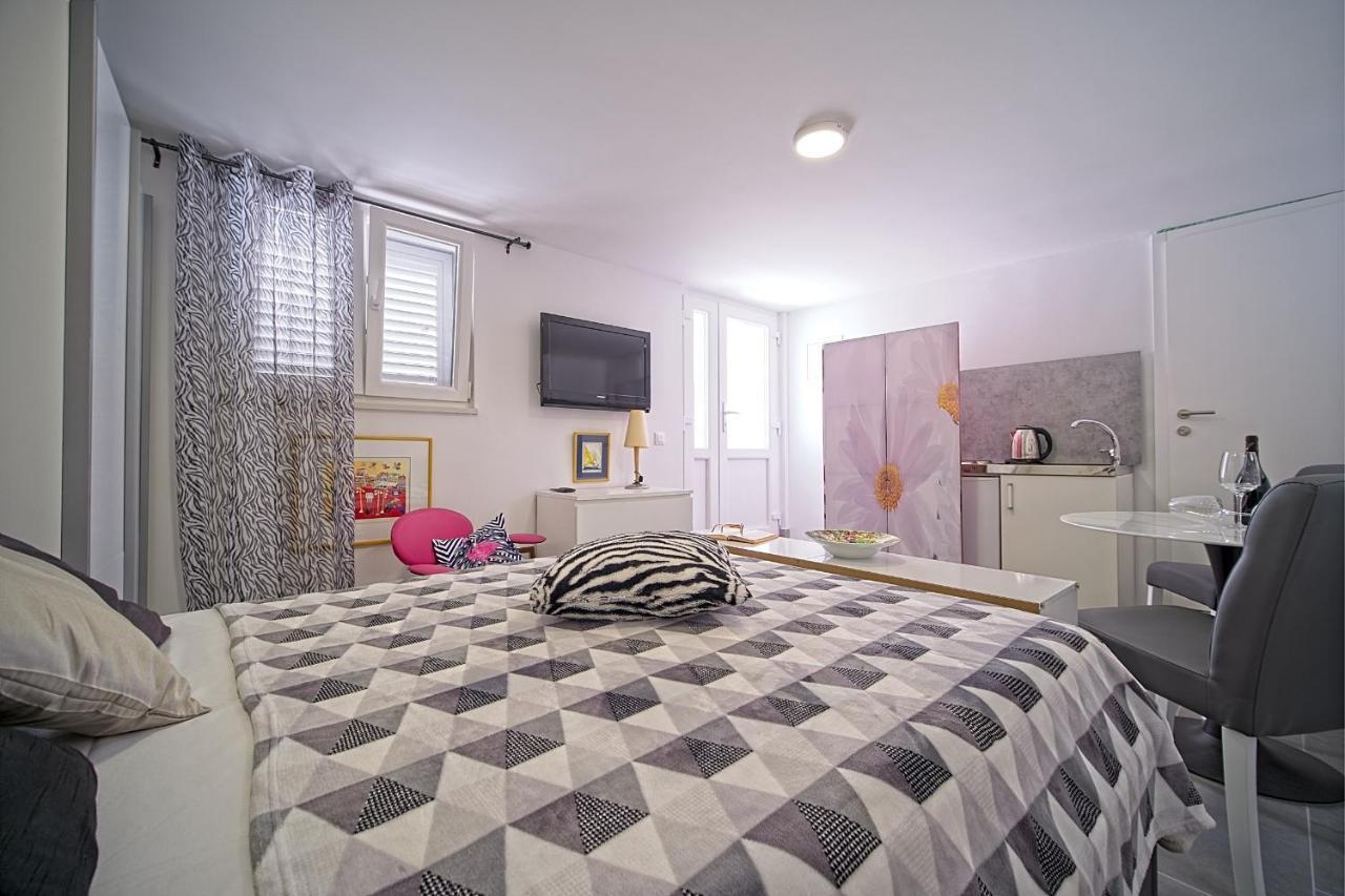 Apartments Lux Makarska Exterior photo