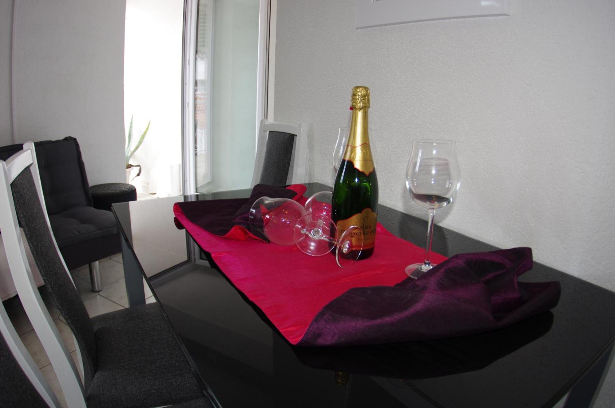 Apartments Lux Makarska Room photo