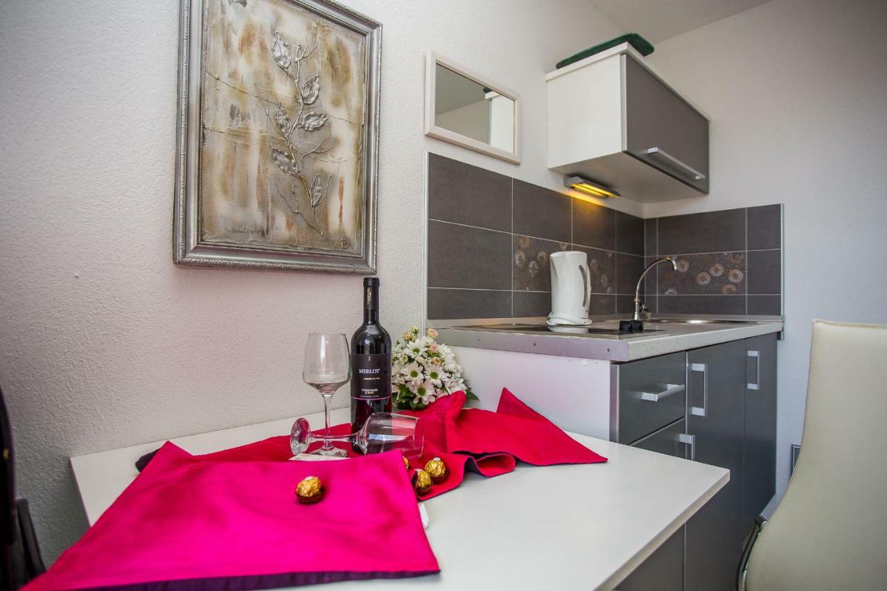Apartments Lux Makarska Exterior photo